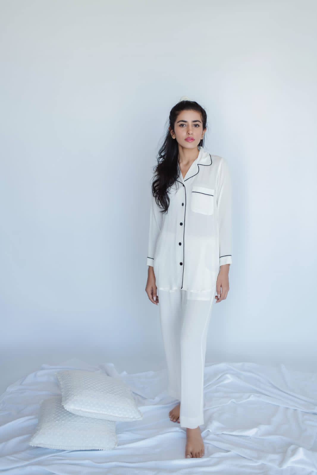 Classic white pyjamas – DASAlife